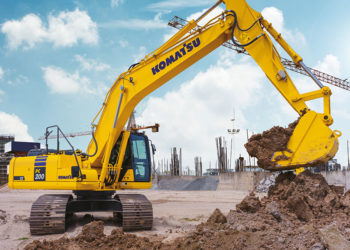 Komatsu lança duas escavadeiras hidráulicas, nas faixas de 20 e 36 toneladas