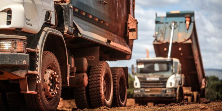 Mercado de caminhões cresce mais de 14% em janeiro
