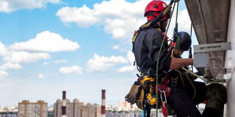Entenda melhor as medidas de segurança no trabalho em altura
