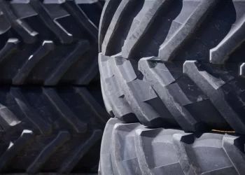 Governo mantém tarifa de importação de pneus de caminhão