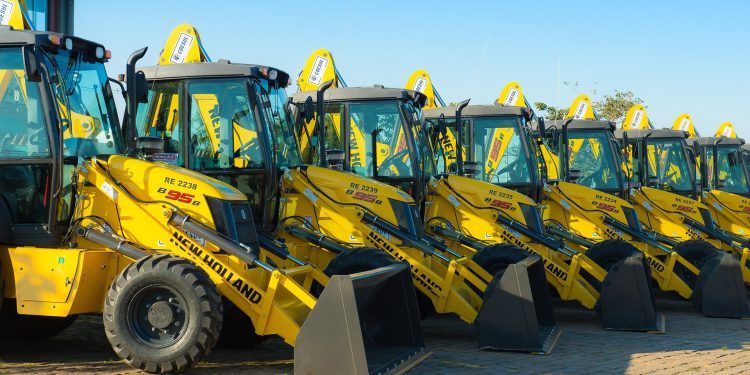 Vendas de máquinas da linha amarela devem crescer 14% em 2024