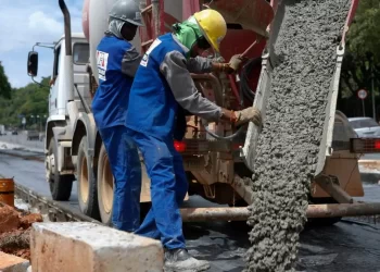 Construção cresce em 2024, mas enfrentará desafios em 2025