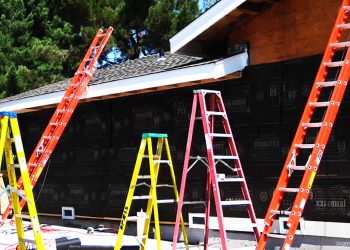 Aluguel de escadas pode ser estratégico para pequenas locadoras