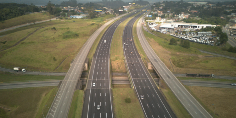 Nova tecnologia para recuperação de pavimento rígido, na Rodovia dos Imigrantes