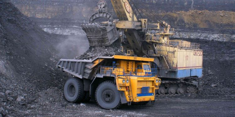 Tarifaço de Trump alivia setores de mineração, siderurgia e petróleo