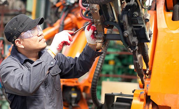 Manutenção preventiva garante disponibilidade dos equipamentos na locação